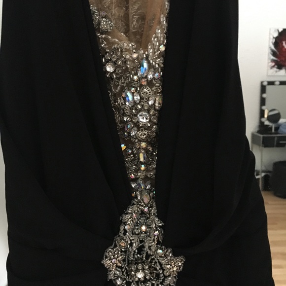 STUNNING BLACK GOWN WITH EMBELLISHMENTS - Picture 2 of 5